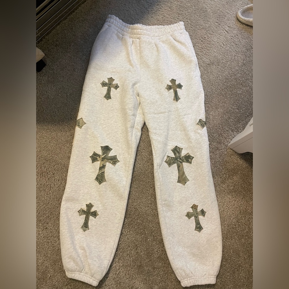 Grey sweatpants with camo crosses. These are from OneThread